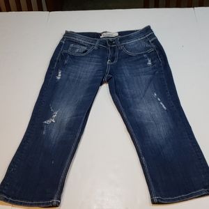 Vigoss distressed capris size 3